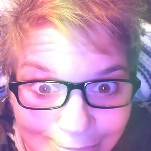 Meet your Posher, Brenda